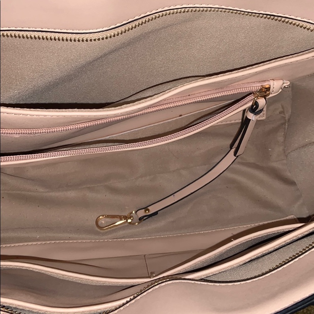 Medium tote - Picture 2 of 2